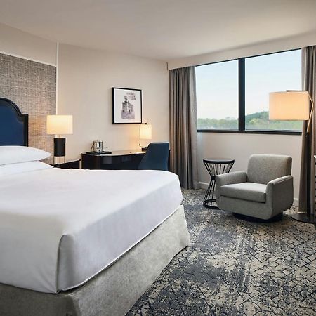 Sheraton Baltimore North Towson Exterior photo