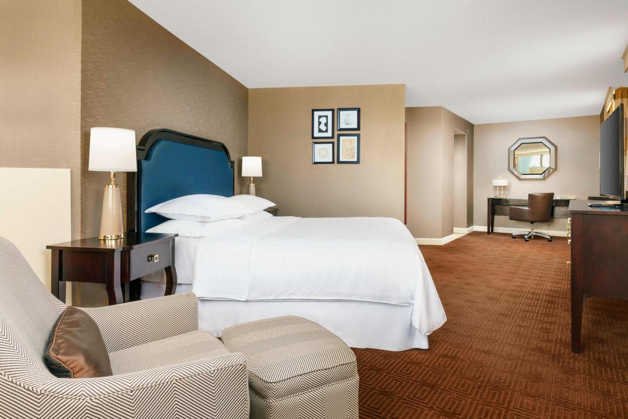Sheraton Baltimore North Towson Exterior photo